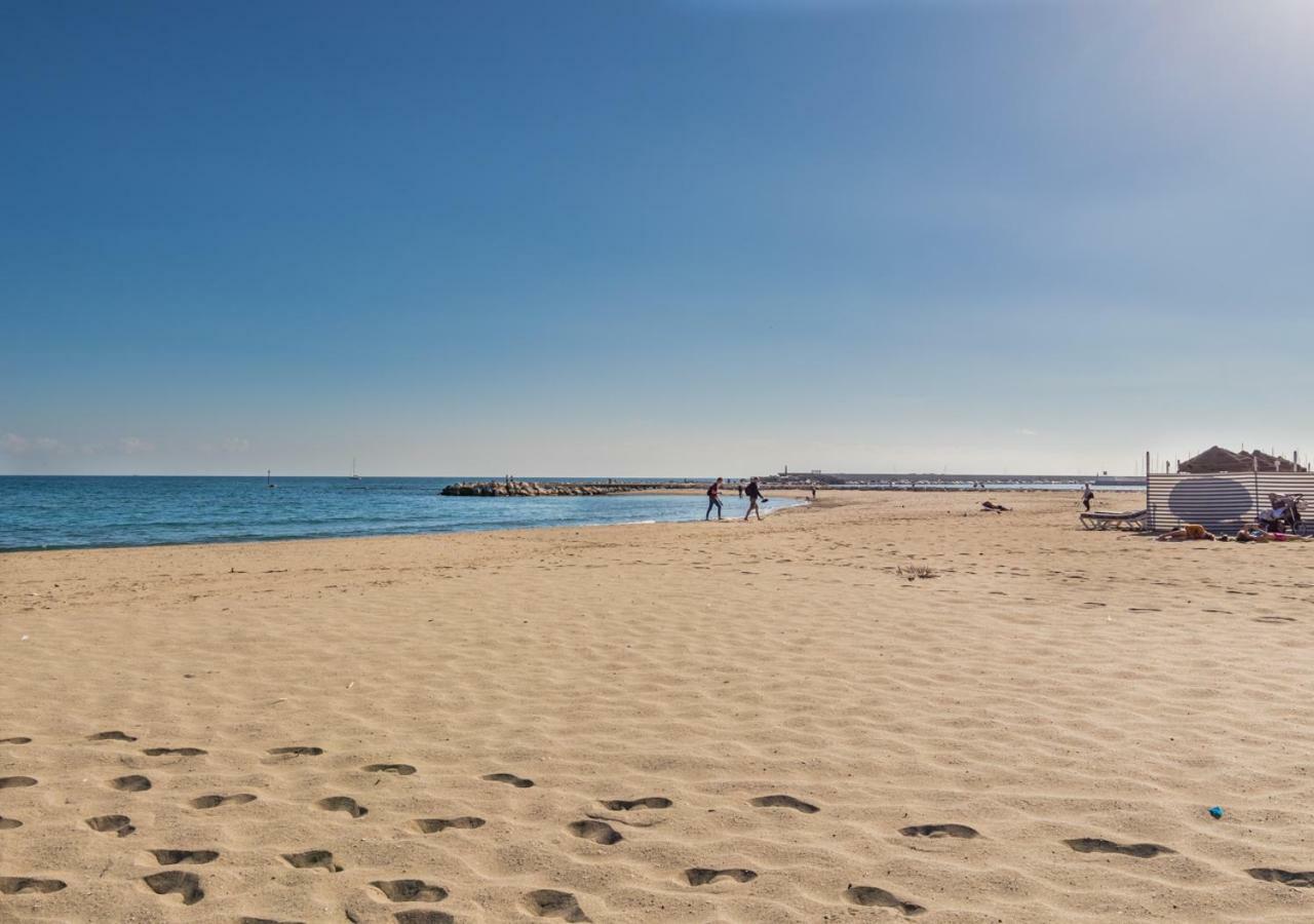 Studio Pyr Fuengirola Frente Al Mar Exterior photo